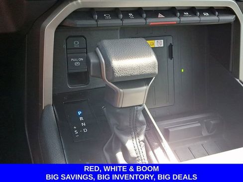Used 2023 Toyota Tundra Limited AWD/4WD image 19