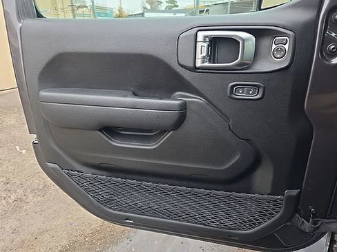 Used 2024 Jeep Wrangler Sport S image 52