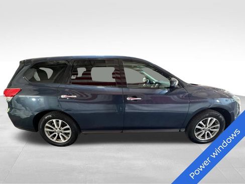Used 2014 Nissan Pathfinder S FWD image 4