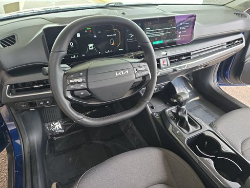 Used 2025 Kia K4 EX FWD image 16