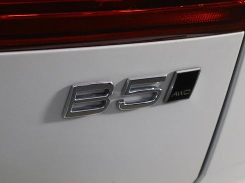 Used 2024 Volvo XC60 B5 Plus AWD/4WD image 39