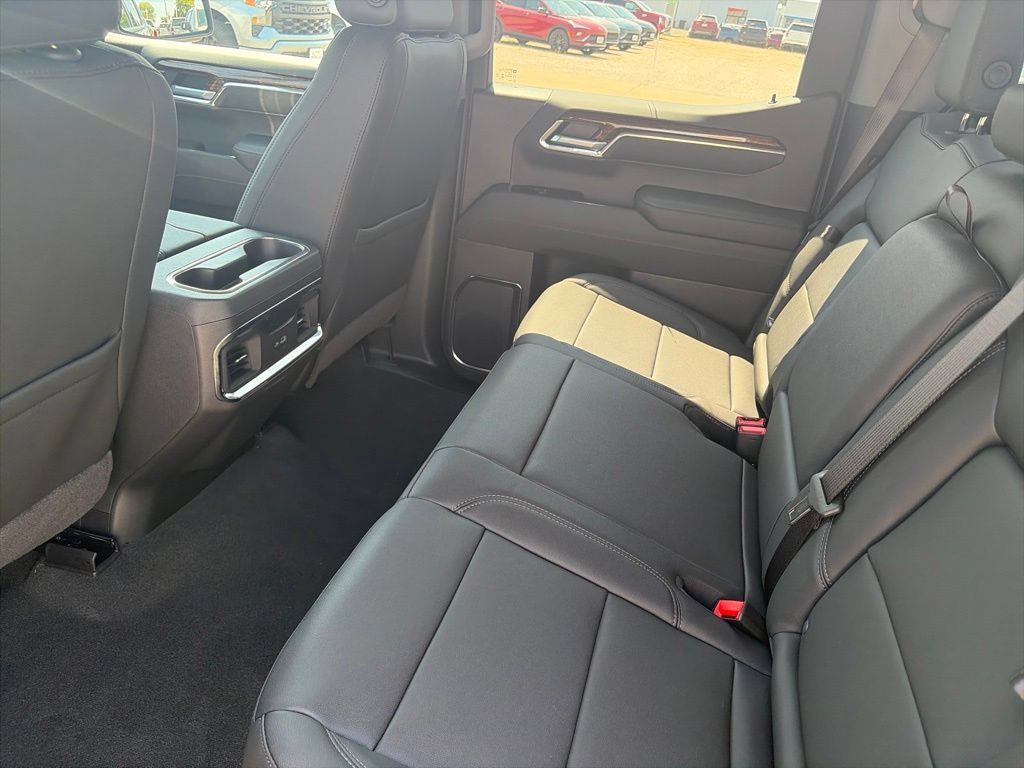 New 2026 GMC Sierra 1500 Elevation w/ Elevation Premium Package AWD/4WD image 11