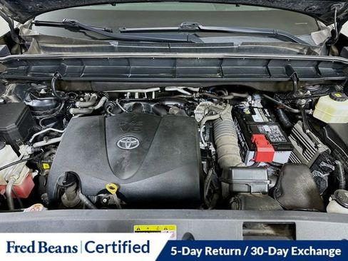Used 2020 Toyota Highlander Platinum image 33