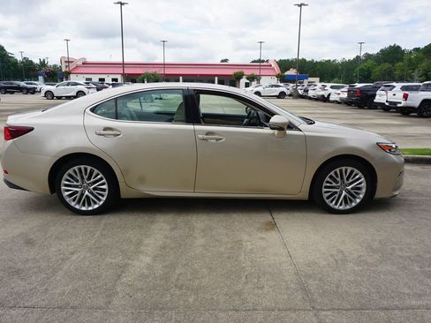 Used 2018 Lexus ES 350 w/ Luxury Package w/Wood Trim FWD image 22