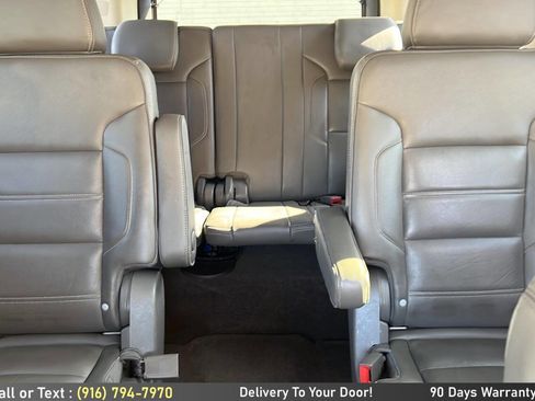 Used 2017 GMC Yukon XL Denali w/ Open Road Package image 30