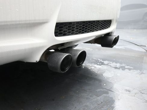 Used 2013 BMW M3 Coupe w/ Premium Pkg image 12