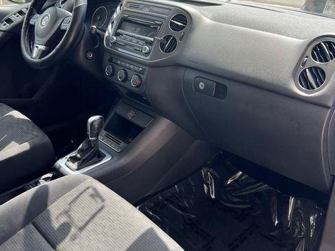 Used 2014 Volkswagen Tiguan S FWD image 10