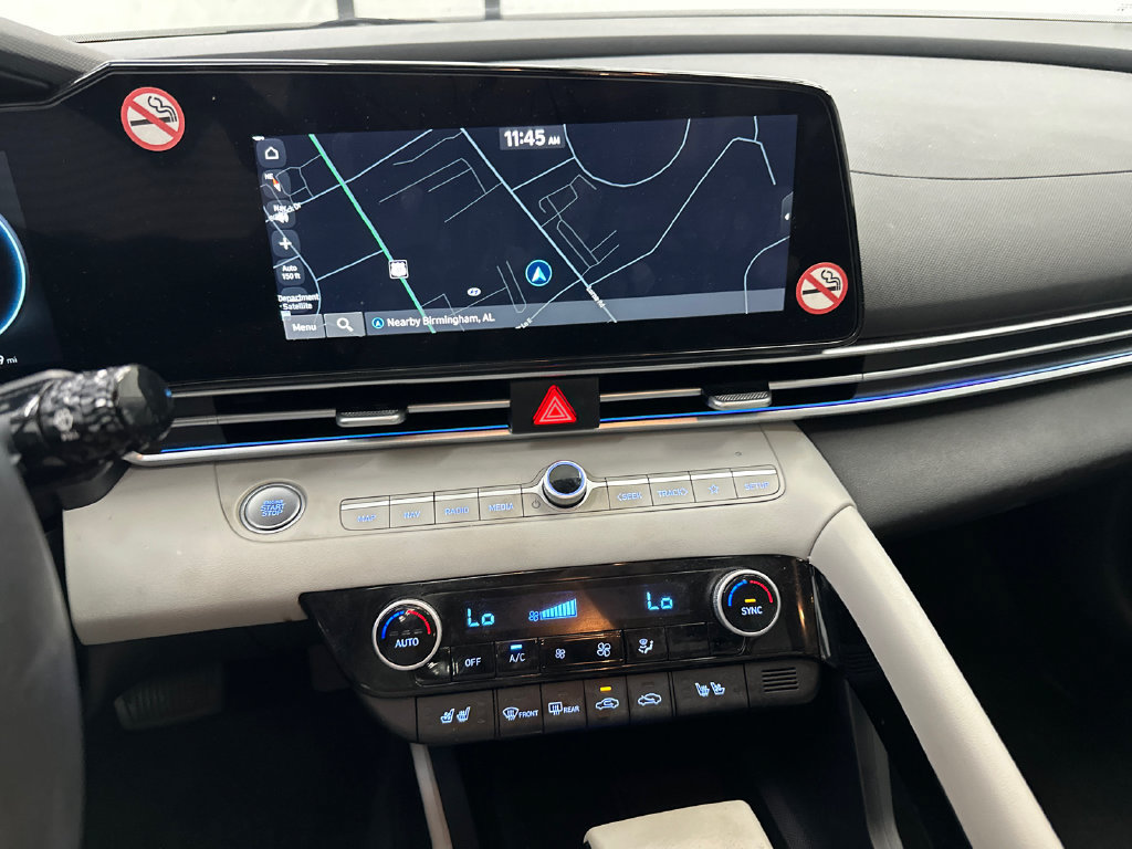 Used 2025 Hyundai Elantra Limited FWD image 29