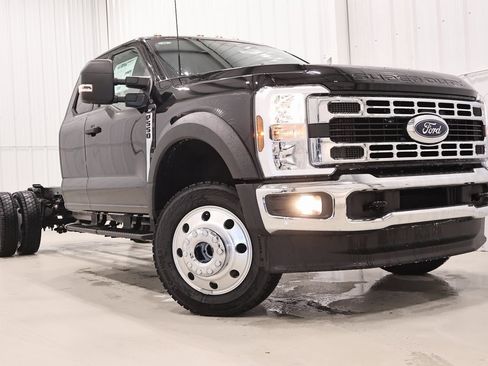 New 2026 Ford F550 4x4 Supercab Super Duty w/ XLT Value Package image 23