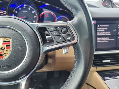 Used 2020 Porsche Cayenne AWD/4WD image 22