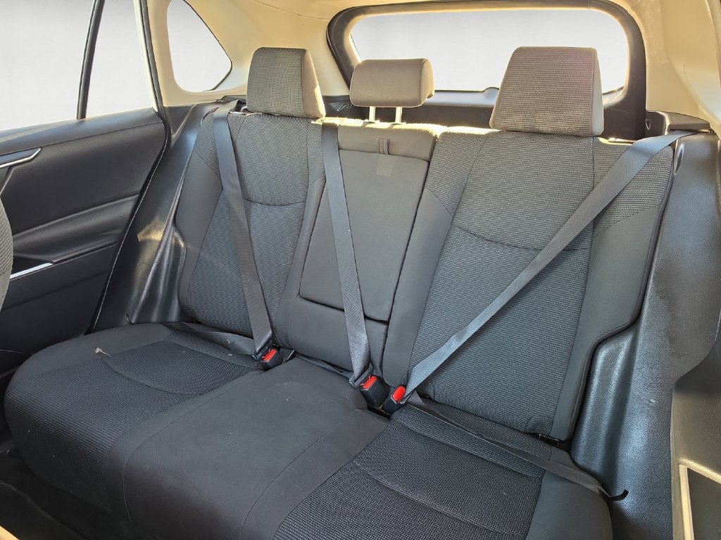 Used 2023 Toyota RAV4 LE AWD/4WD image 14