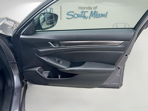 Used 2020 Honda Accord Sport image 32