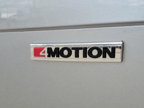 Used 2020 Volkswagen Tiguan SE image 6