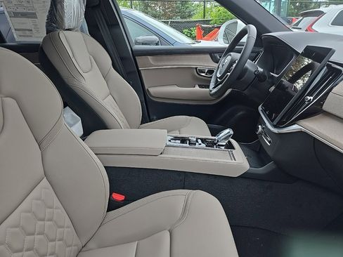New 2026 Volvo XC90 T8 Plus image 6