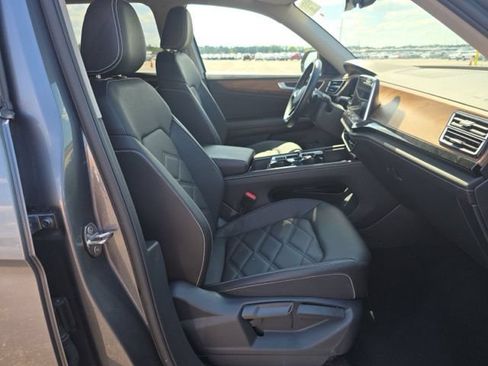Used 2025 Volkswagen Atlas SE AWD/4WD image 20