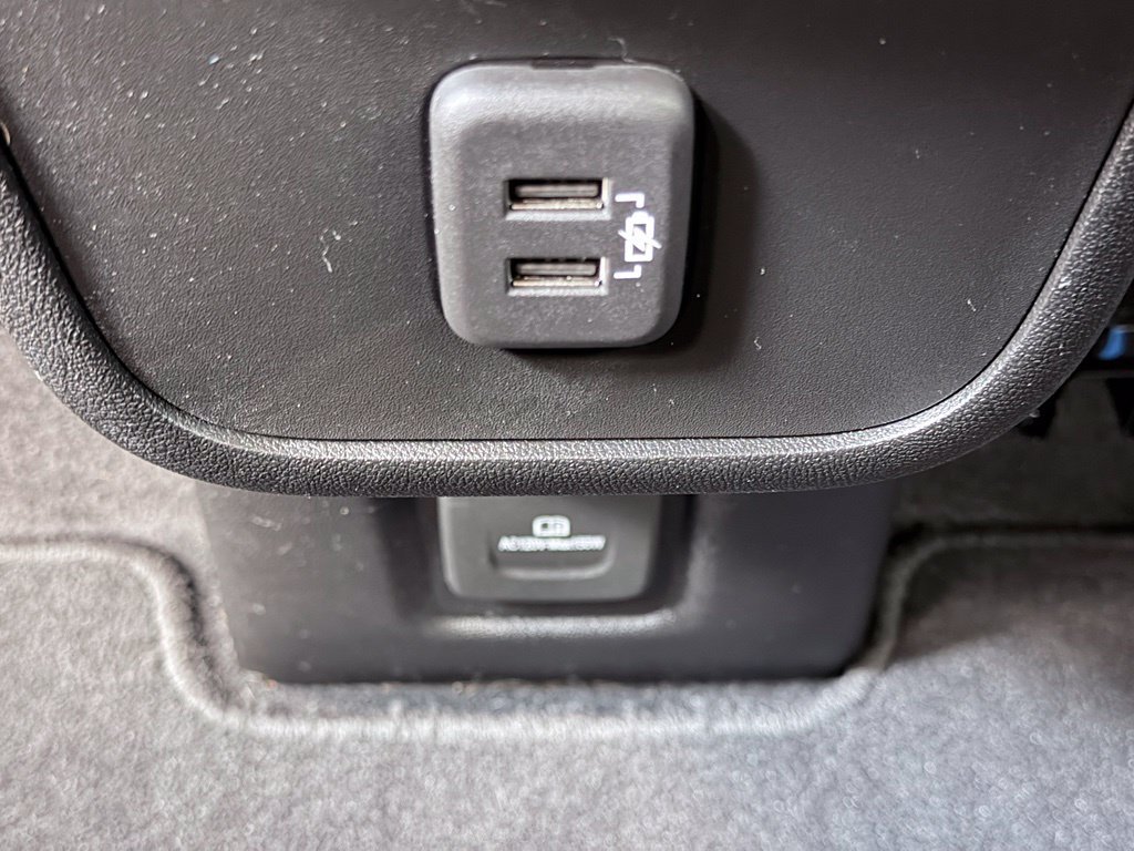 Used 2021 Chevrolet Equinox Premier FWD image 26