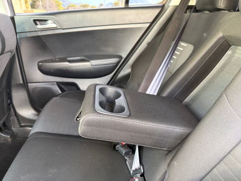 Used 2020 Kia Sportage LX w/ LX Popular Package image 19