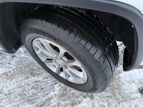 Used 2014 Jeep Grand Cherokee Limited image 27