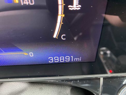 Used 2024 Chevrolet Trax ACTIV w/ Sunroof Package image 12