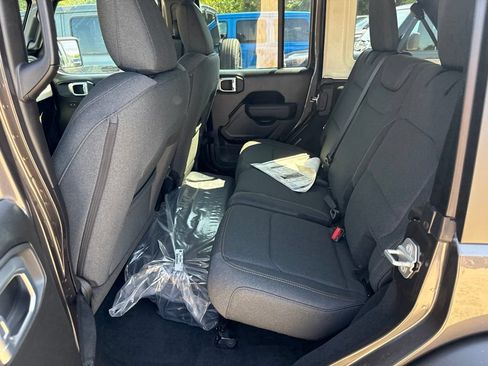 New 2026 Jeep Wrangler Unlimited Sport AWD/4WD image 19