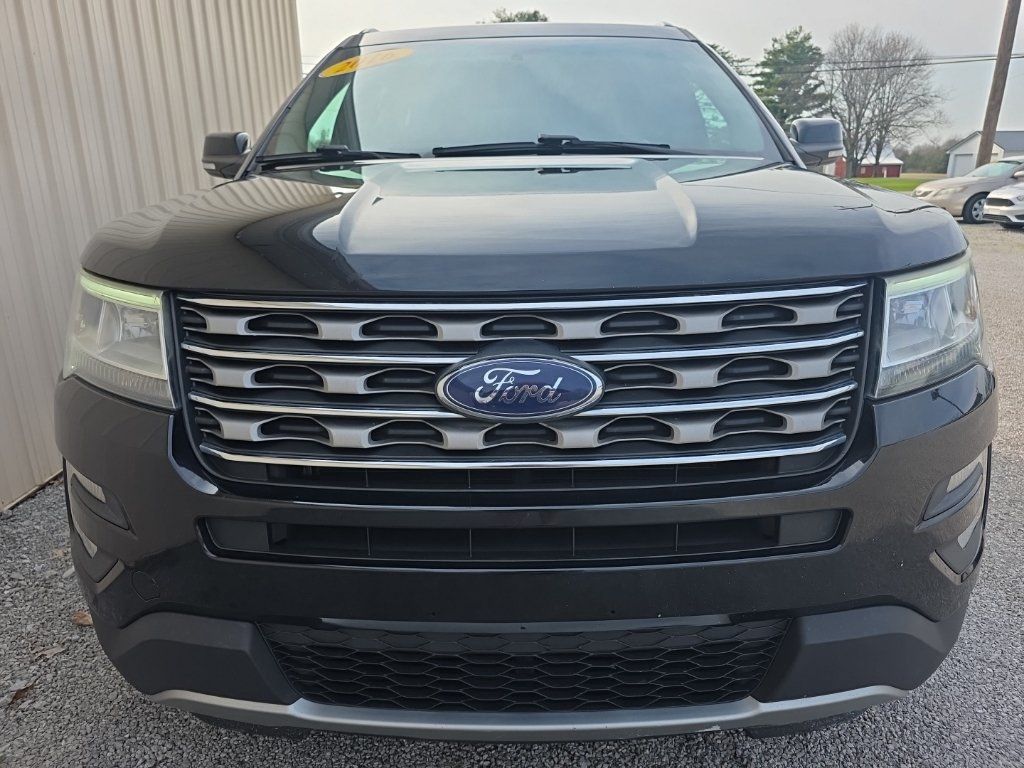 Used 2016 Ford Explorer XLT w/ Equipment Group 201A AWD/4WD image 14