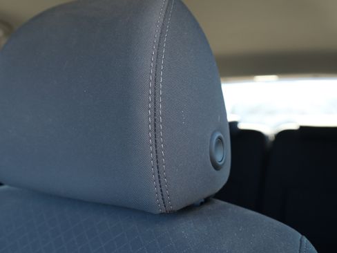 Used 2020 Kia Sorento LX image 17