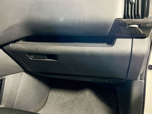 Used 2024 Nissan Pathfinder SV FWD image 35