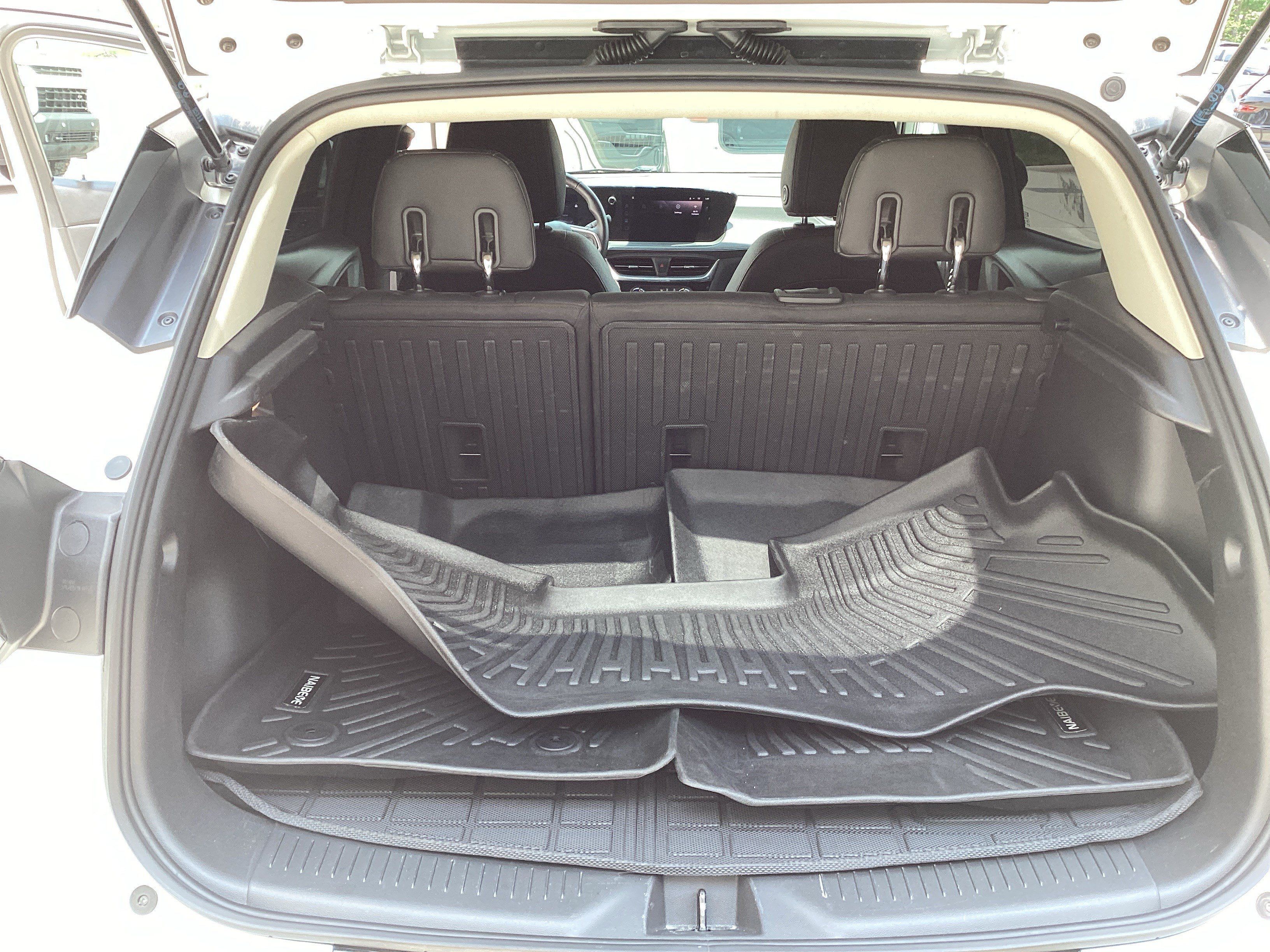 Used 2024 Buick Encore GX Sport Touring FWD image 32