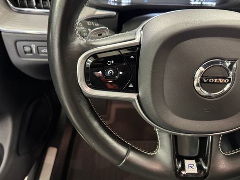 Used 2020 Volvo XC60 T8 R-Design AWD/4WD image 21