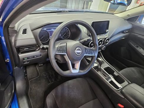 Used 2024 Nissan Sentra SV FWD image 9