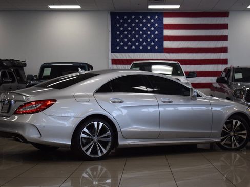 Used 2016 Mercedes-Benz CLS 400 CLS 400 4dr Sedan image 32