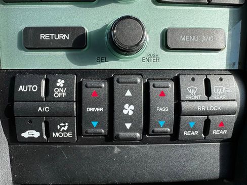 Used 2011 Honda Pilot EX image 15