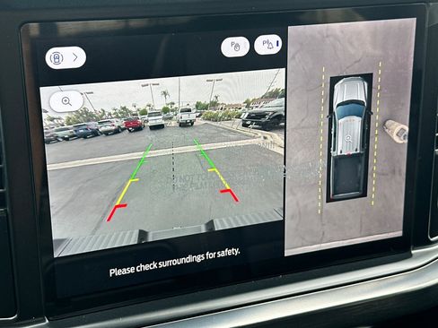 New 2025 Ford F250 Lariat w/ Black Appearance Package image 19