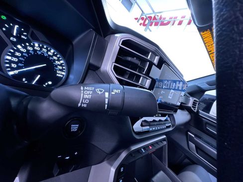 Used 2025 Toyota Tundra SR5 AWD/4WD image 19