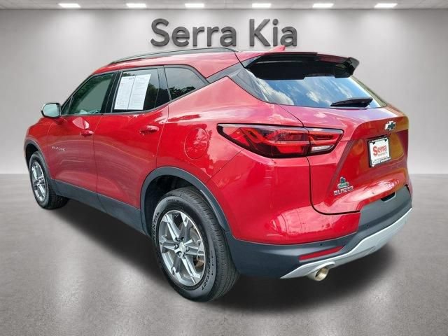 Used 2024 Chevrolet Blazer LT w/ Convenience Package FWD image 3