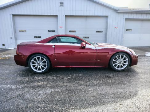 Used 2006 Cadillac XLR V image 6