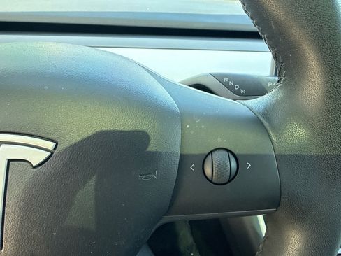 Used 2020 Tesla Model 3 Long Range image 11