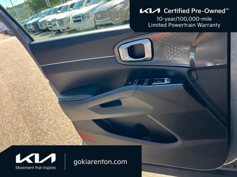Used 2023 Kia Sorento LX FWD image 15