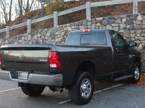 Used 2017 RAM 3500 Tradesman w/ Chrome Appearance Group image 9