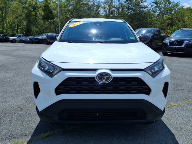 Used 2021 Toyota RAV4 LE w/ Carpet Mat Package (TMS) FWD image 2