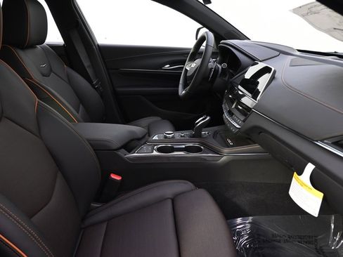 New 2026 Cadillac CT4 V w/ LPO, ONYX Package image 16