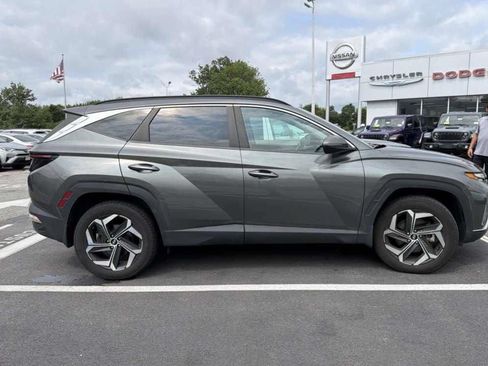 Used 2022 Hyundai Tucson SEL w/ Convenience Package AWD/4WD image 2