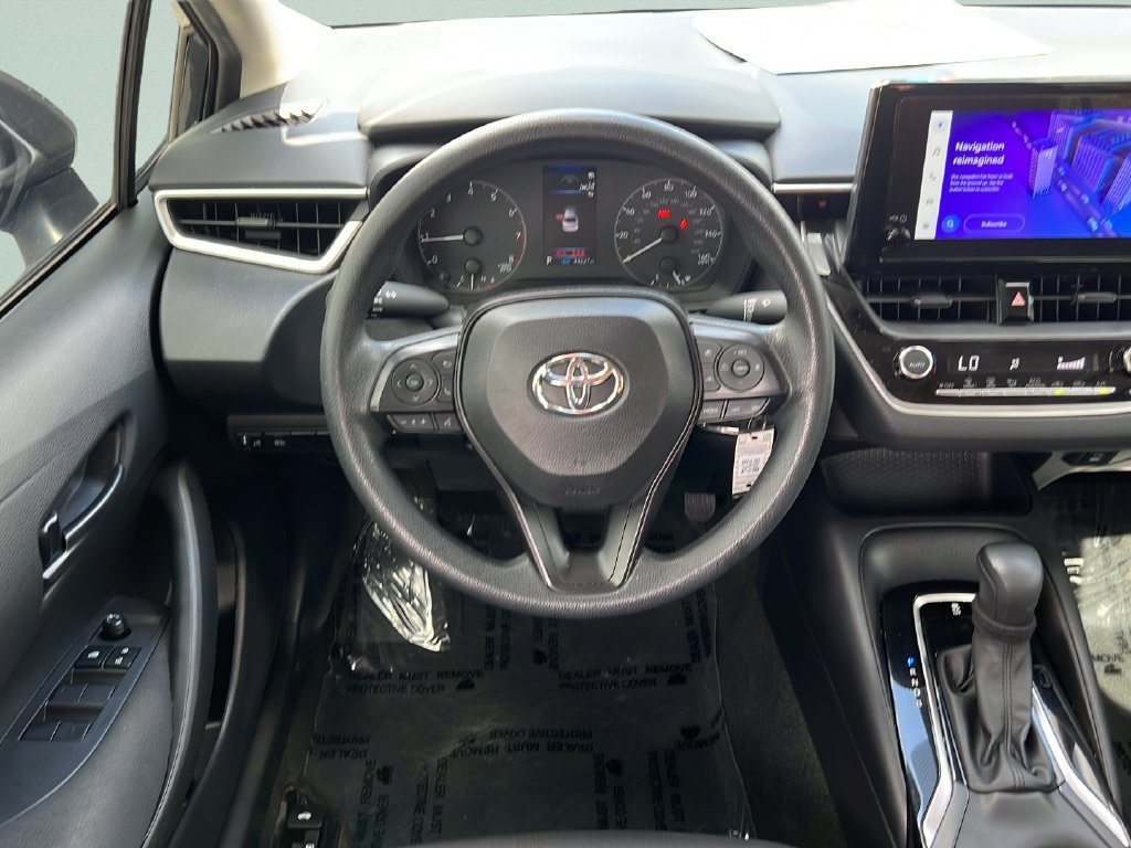 Used 2024 Toyota Corolla LE FWD image 11