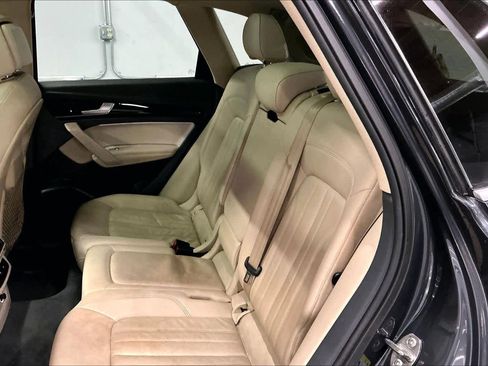 Used 2019 Audi Q5 2.0T Premium Plus w/ Premium Plus Package image 28