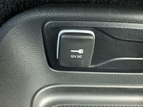 New 2026 Chrysler Voyager LX image 21