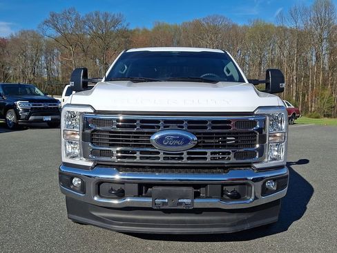 Used 2024 Ford F250 XLT image 2