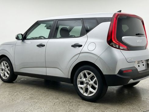 Used 2025 Kia Soul LX w/ LX Technology Package image 6