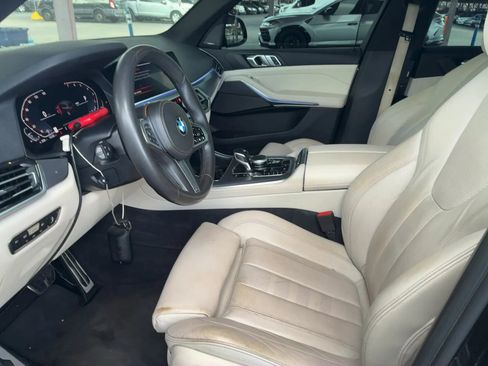Used 2019 BMW X5 xDrive40i w/ M Sport Package image 4