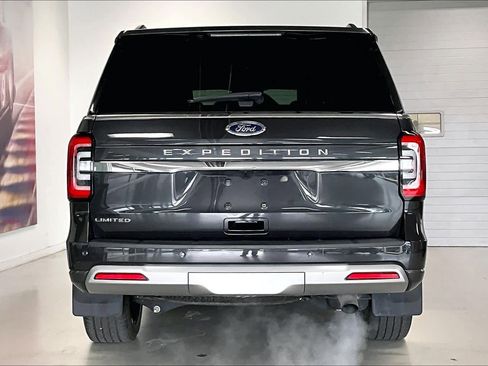 Used 2024 Ford Expedition Limited AWD/4WD image 5