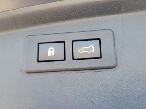 Used 2021 Subaru Outback Limited XT AWD/4WD image 9